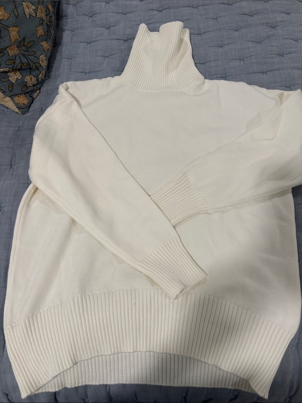 Women’s White/cream Turtleneck  Sweater